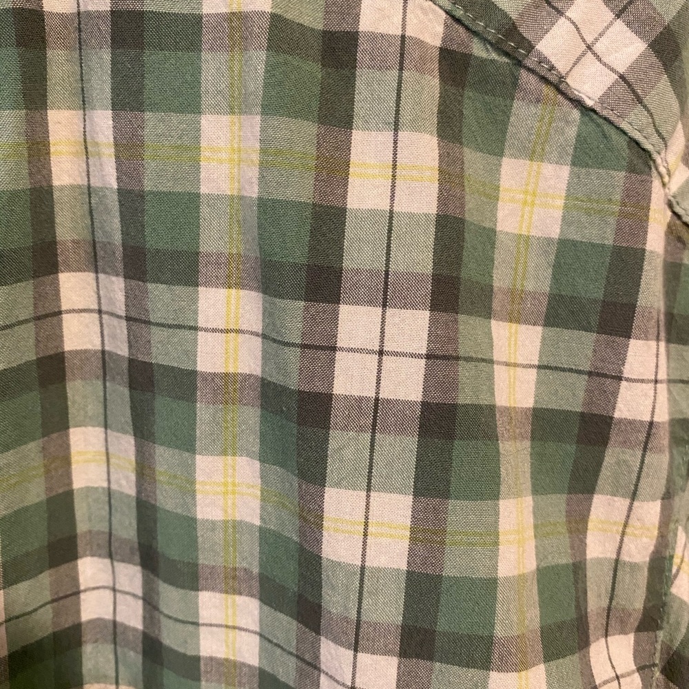 Columbia short-sleeve button down shirt, plaid - Picture 2 of 3